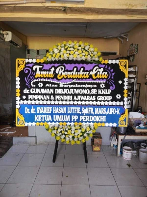Papan Bunga di Ciawi Wanayasa